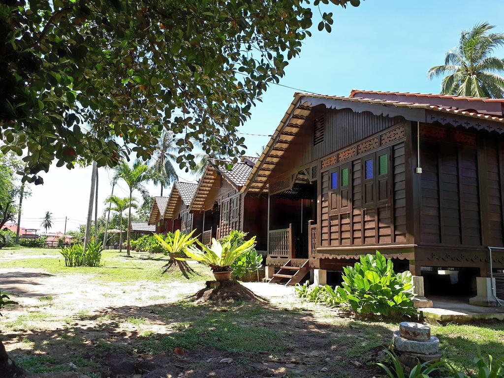 Kampung Tok Lembut Vacation Home Pantai Cenang  Exterior photo